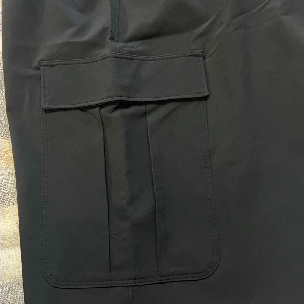 Under Armour Women's Rival Cargo Joggers - Picture 7 of 13